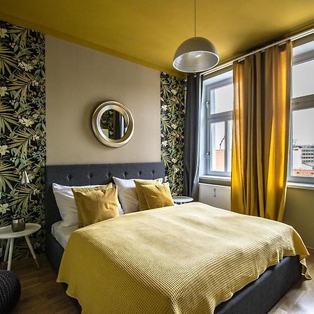 Stylish Apartments Close To Eden Garden Прага Экстерьер фото