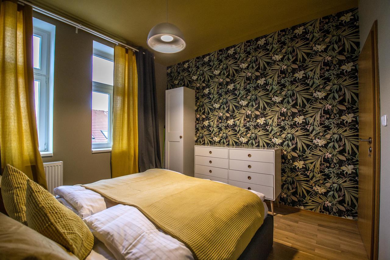 Stylish Apartments Close To Eden Garden Прага Экстерьер фото