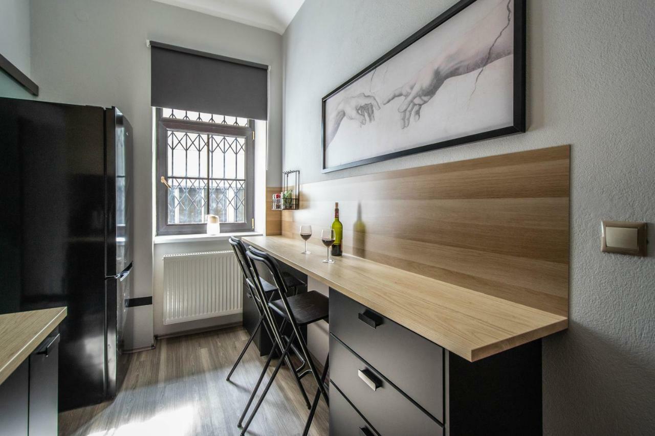 Stylish Apartments Close To Eden Garden Прага Экстерьер фото