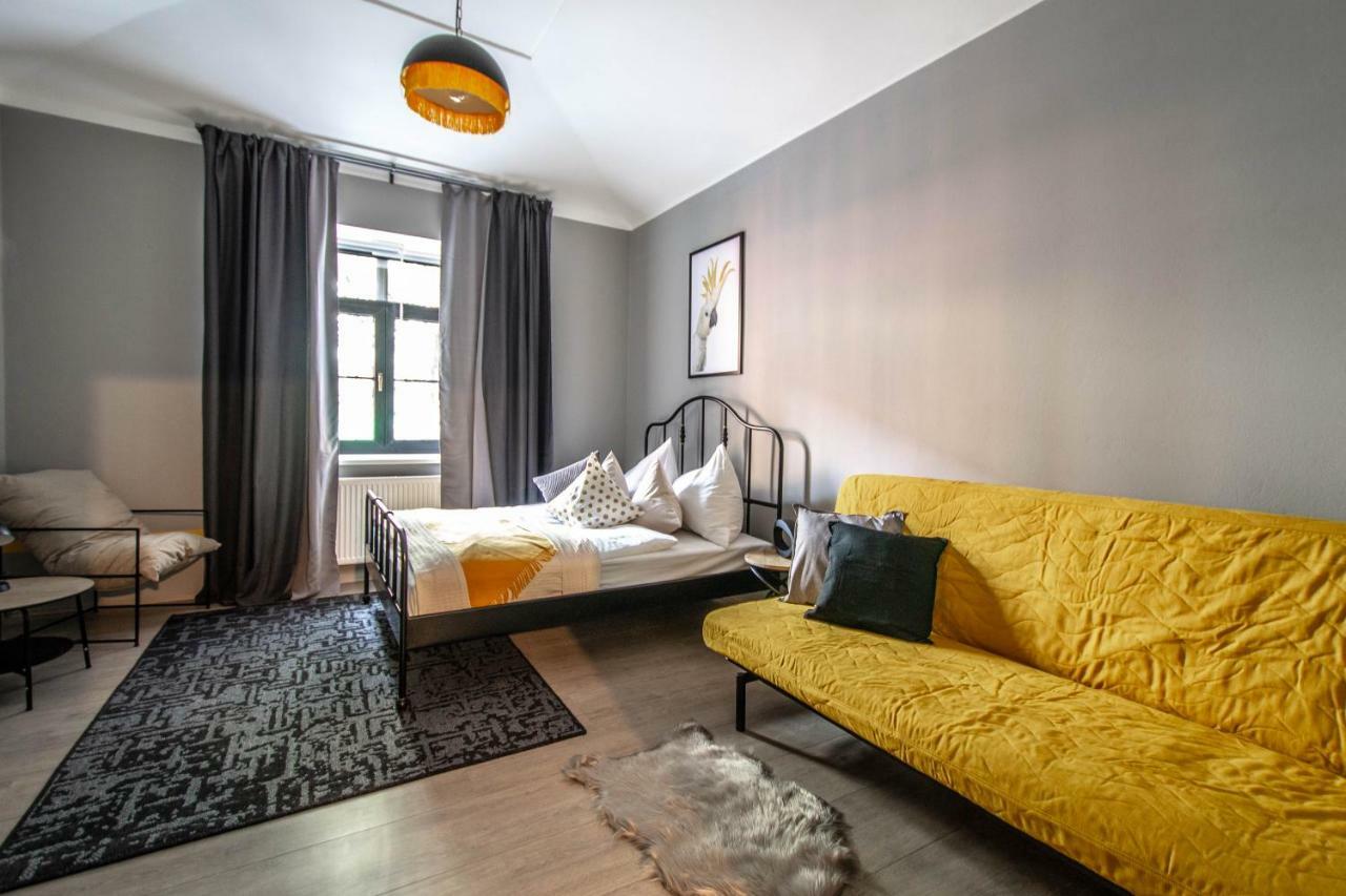 Stylish Apartments Close To Eden Garden Прага Экстерьер фото
