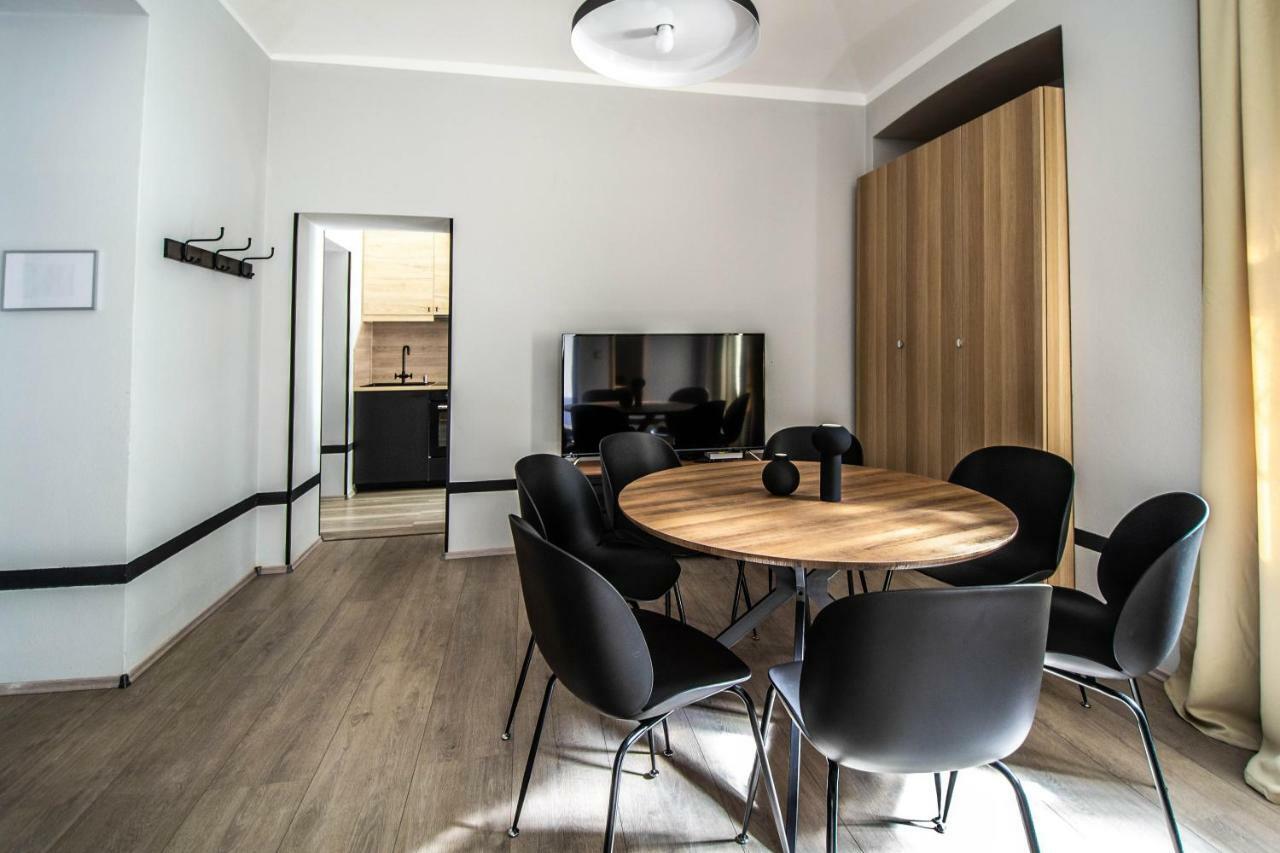 Stylish Apartments Close To Eden Garden Прага Экстерьер фото